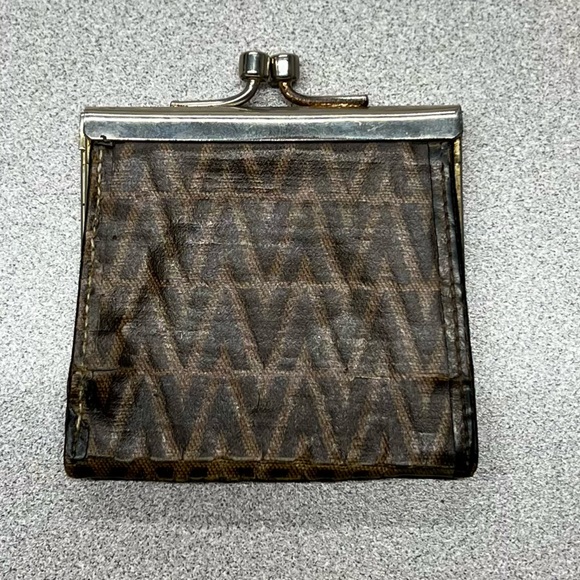 Authentic Vintage Valentino Coin Purse - Picture 2 of 11